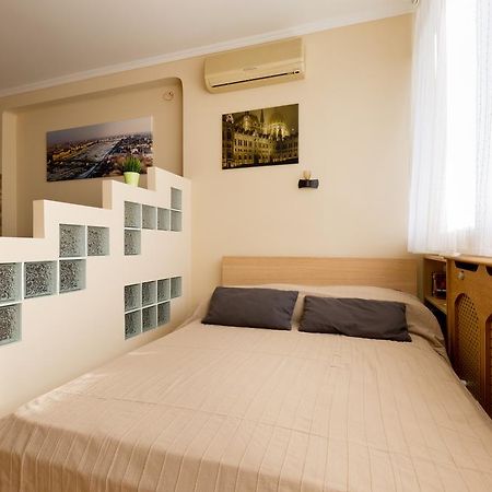East Station Studios - Baross Home 1 & 2 Budapest Bagian luar foto