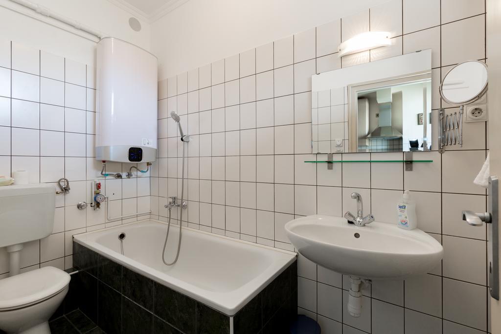 East Station Studios - Baross Home 1 & 2 Budapest Bagian luar foto