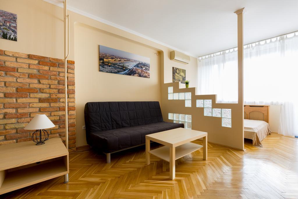 East Station Studios - Baross Home 1 & 2 Budapest Bagian luar foto