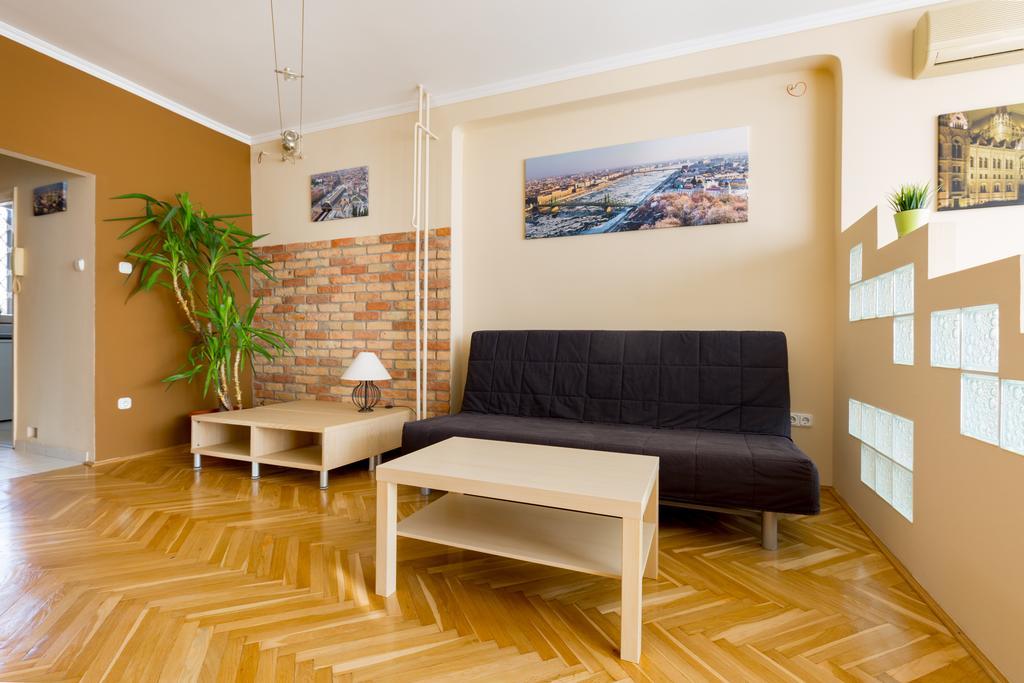 East Station Studios - Baross Home 1 & 2 Budapest Bagian luar foto